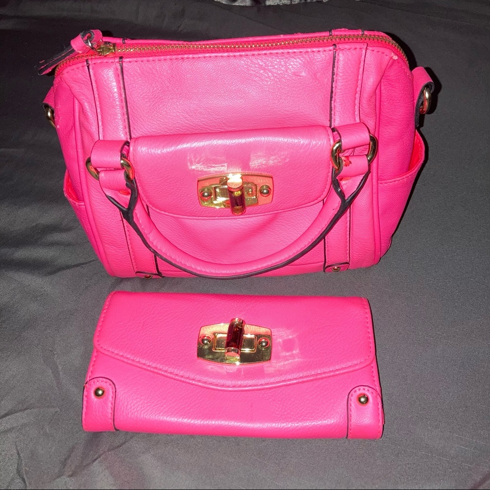 Merona Handbag & Wallet Set